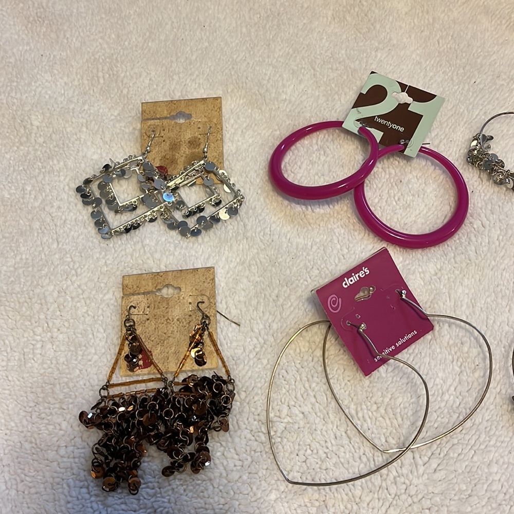 Earring bundle 3/$10 - Picture 2 of 5
